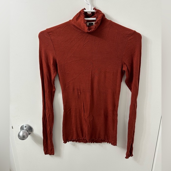 Aritzia Wilfred Carco long sleeve - Picture 1 of 6
